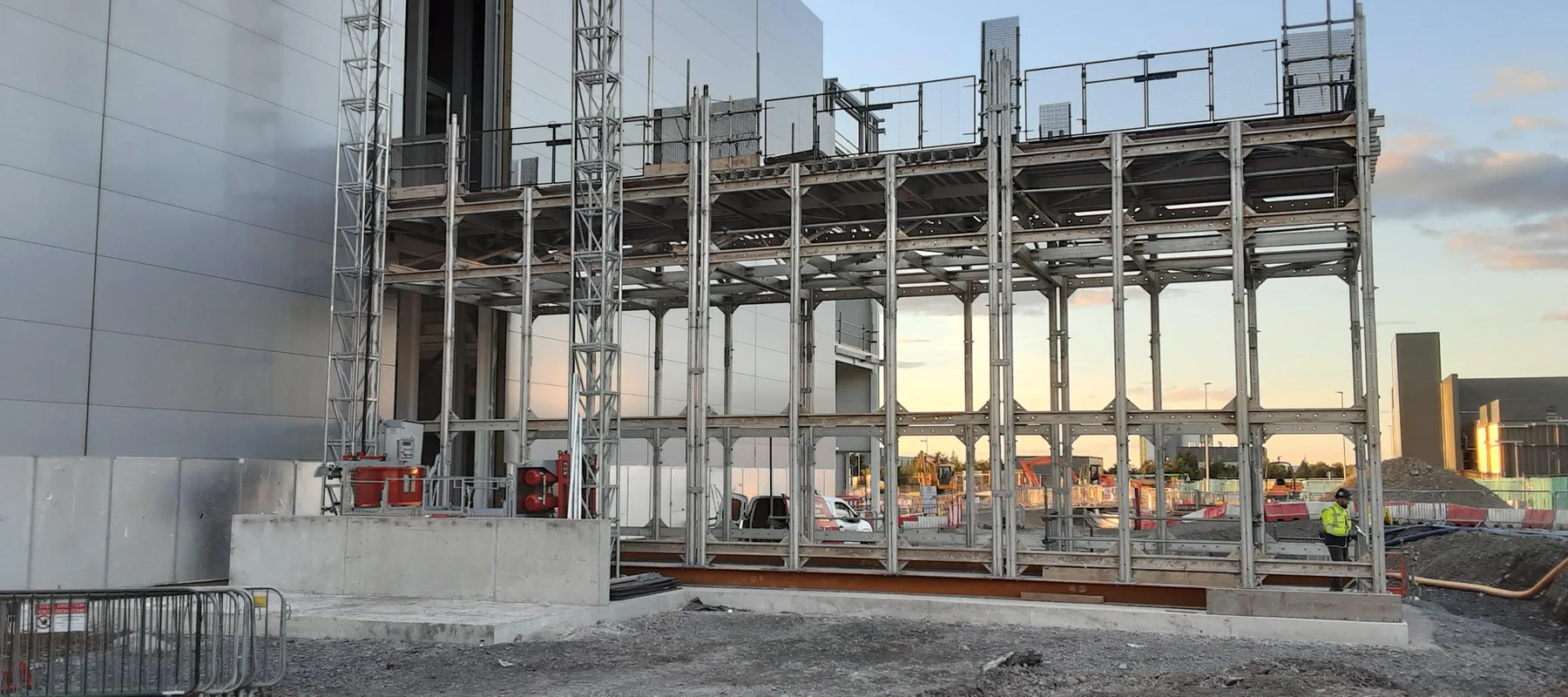 Atlas™ Loading Gantry Banner
